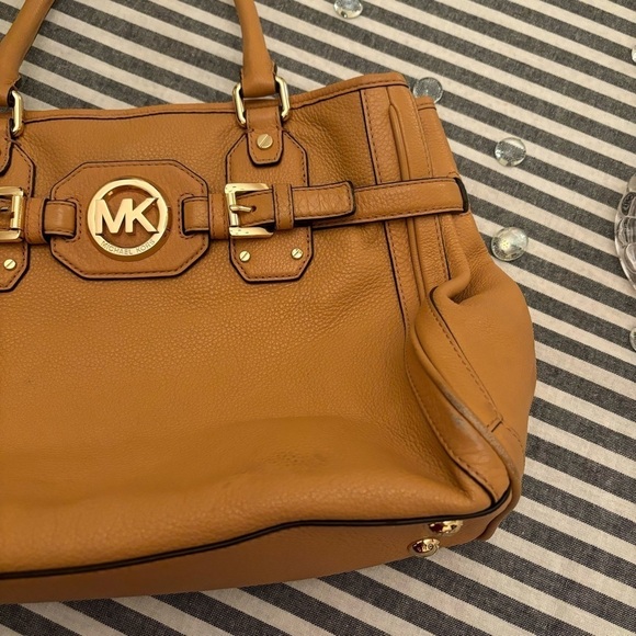 MICHAEL KORS SATCHEL BAG IN PEANUT COLOR - Picture 10 of 12
